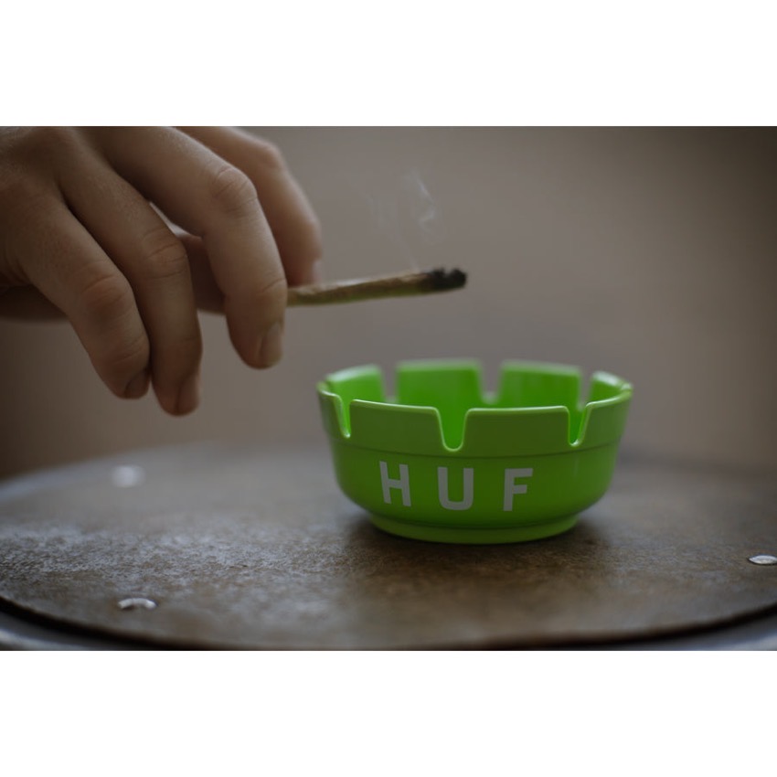 HUF logo ceramic ashtray, official brand photo